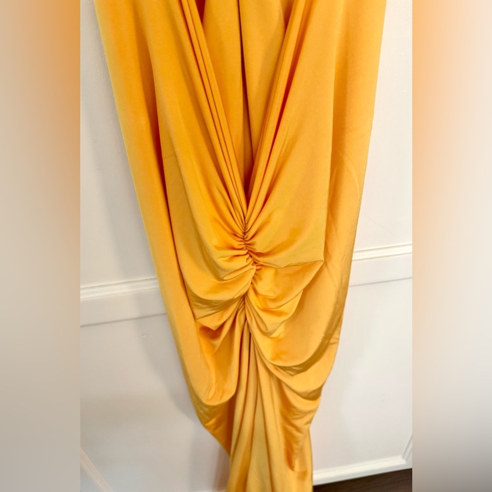 Cameo Ultra Sexy Low V Backless Dress in Yellow - Picture 6 of 7
